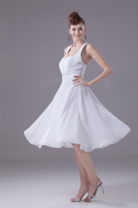 White Halter Empire Chiffon Tea-length Dama Dress