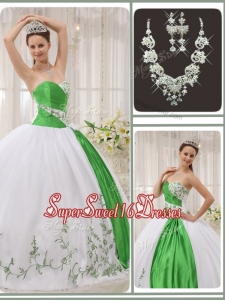 Popular Sweetheart Quinceanera Dresses with Embroidery for 2016