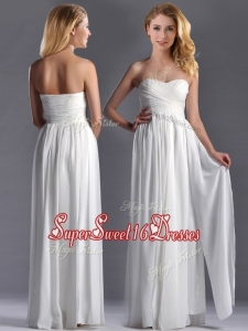 Exquisite Empire Sweetheart Ruched White Long Dama Dress in Chiffon