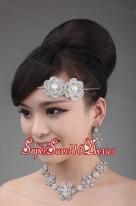 Round Shape Pearl and Alloy and Rhinestone Tiara and Necklace