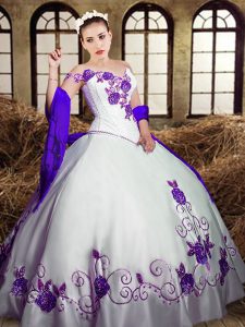 Most Popular Sleeveless Embroidery Lace Up Vestidos de Quinceanera