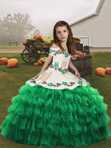 High Quality Green Straps Neckline Embroidery Pageant Gowns Sleeveless Lace Up