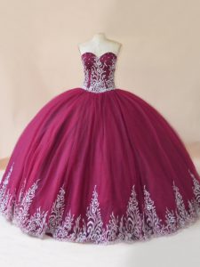 Dramatic Burgundy Ball Gowns Embroidery Quinceanera Gowns Lace Up Tulle Sleeveless Floor Length