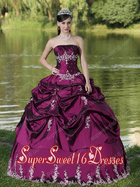 Custom Made Burgundy Perfect Sweet 16 Dress Party Wear With Satin Embroidery Decorate