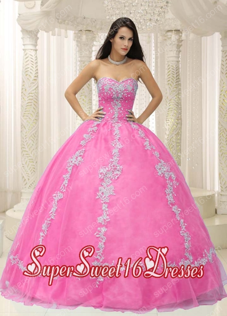 Pretty Quinceanera Dress with Appliques and Beaded in Pink