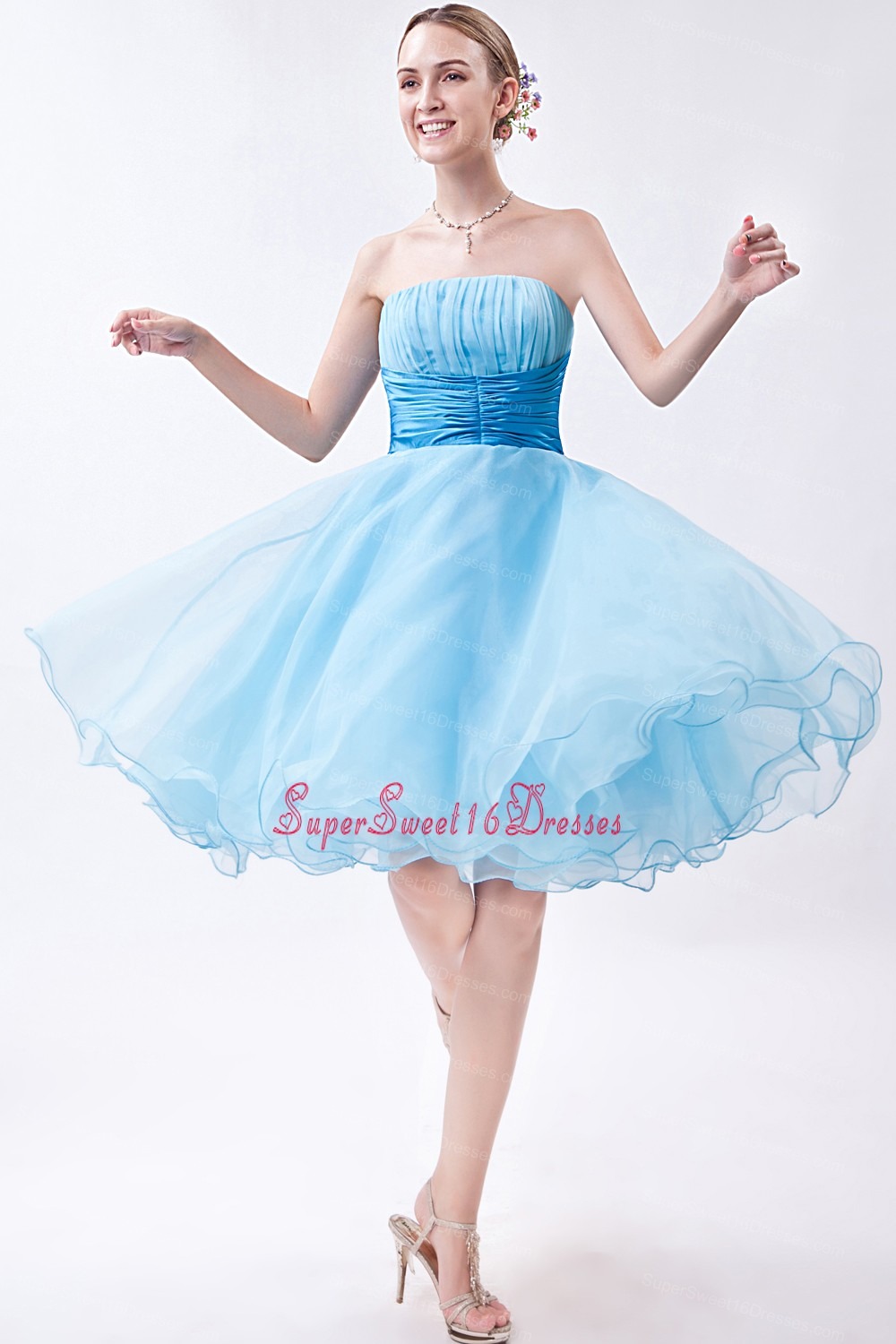 Baby Blue Strapless Knee-length Organza Ruch Dama Dresses for Sweet 16
