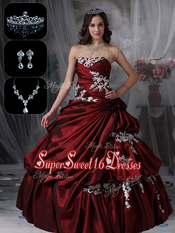 Plus Size Strapless Quinceanera Dresses in Burgundy