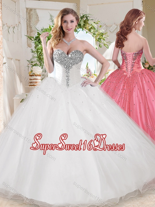 Elegant Ball Gown Sweetheart Beaded Organza Quinceanera Dress in White