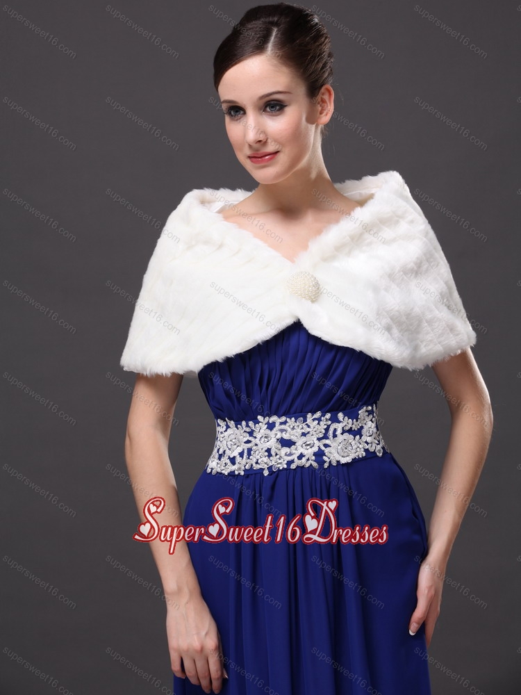 Beautiful Faux Fur Wedding V Neck Party / Prom / Cocktail Wraps White