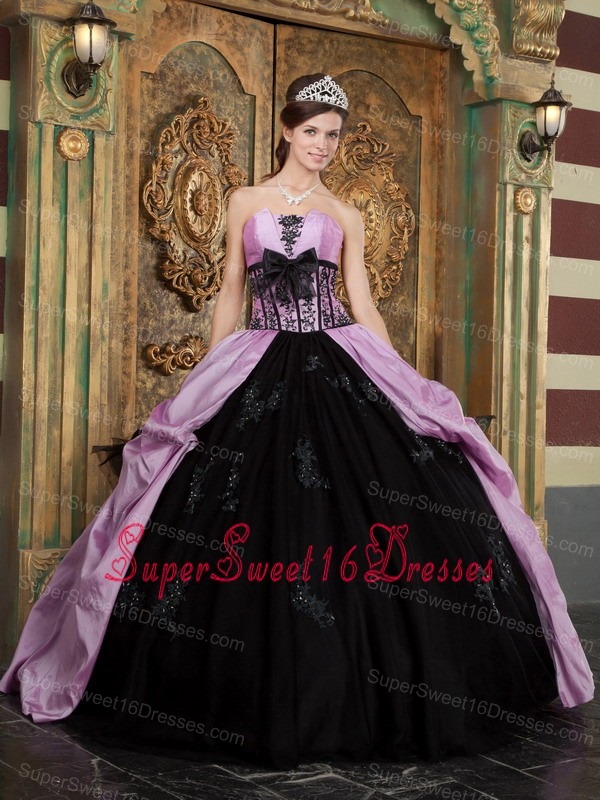 Lovely Lavender and Black Sweet 16 Dress Strapless Taffeta Appliques Ball Gown