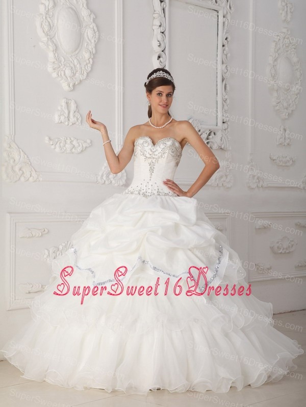 Beautiful White Sweet 16 Dress Sweetheart Organza and Taffeta Beading Ball Gown