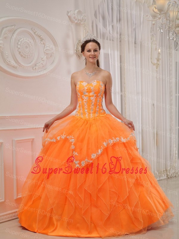Luxurious Orange Sweet 16 Dress Sweetheart Organza Appliques Ball Gown
