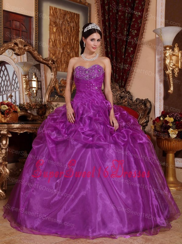 Affordable Eggplant Purple Sweet 16 Dress Sweetheart Floor-length Organza Beading Ball Gown