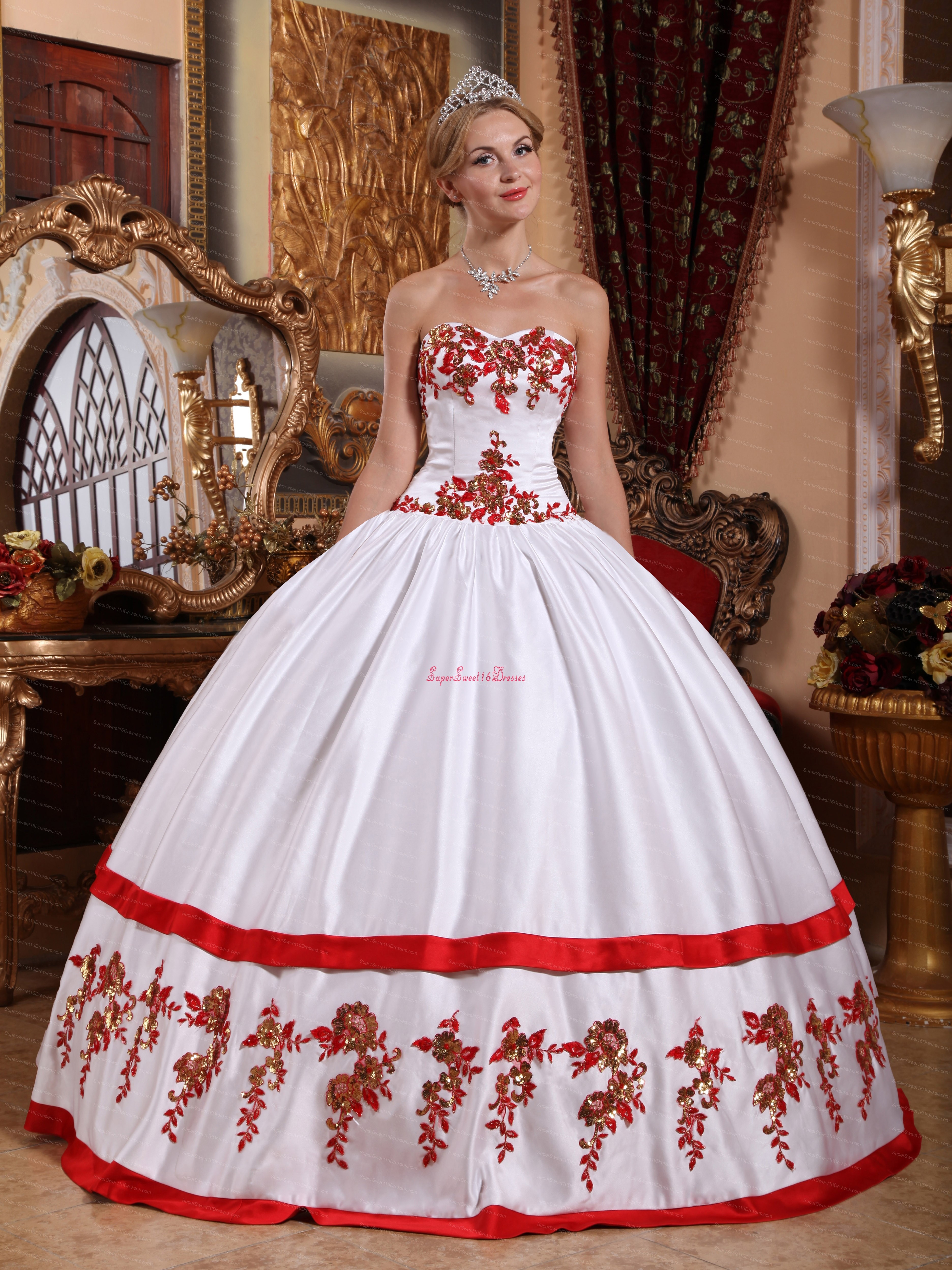 Gorgeous White Sweet 16 Dress Sweetheart Taffeta Appliques Ball Gown