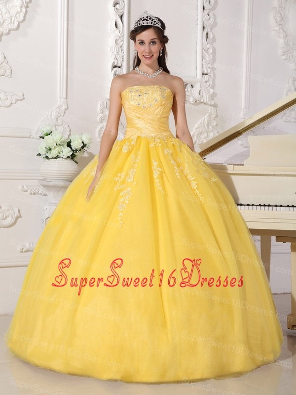 Romantic Yellow Sweet 16 Dress Strapless Taffeta and Tulle Appliques Ball Gown