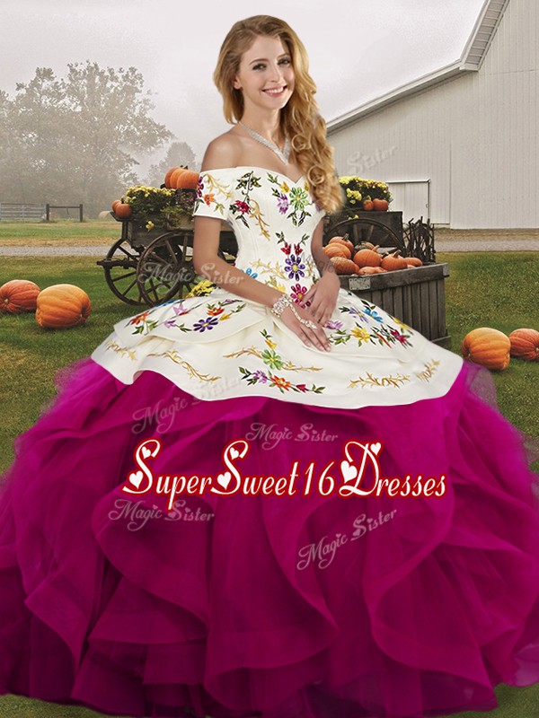 Affordable Off The Shoulder Sleeveless Tulle Sweet 16 Dresses Embroidery and Ruffles Lace Up