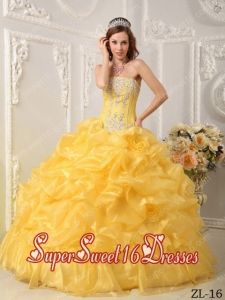 Ball Gown Strapless Organza Beading Cheap Sweet Sixteen Dresses in Yellow