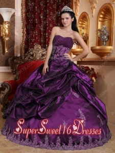 Ball Gown Taffeta Sweetheart Appliques Modest Sweet Sixteen Dresses in Eggplant Purple