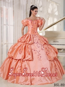 Popular Off The ShoulderTaffeta Embroidery 15th Birthday Party Dresse
