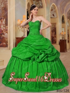 Popular Green Ball Gown Sweetheart Taffeta Beading 15th Birthday Party Dresses