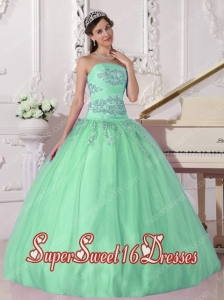 Apple Green Ball Gown Strapless Taffeta and Tulle Modest Sweet Sixteen Dresses with Beading