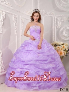 Beautiful Ball Gown Strapless Organza Lavender Quinceanera Dress with Appliques and Pick-ups