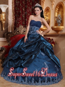 Plus Size In Navy Blue Ball Gown Sweetheart With Taffeta Appliques For Sweet 16 Dresses