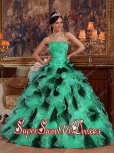 Green and Black Popular Ball Gown Strapless Organza Sweet 16 Dresses with Beading and Ruffles