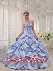 Lilac Ball Gown Strapless With Taffeta Appliques In Plus Size For Sweet 16 Dresses