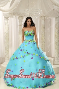 Beautiful Baby Blue A-line 2013 Sweet Fifteen Dress For Custom Made Appliques Decorate Bodice