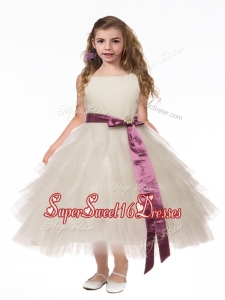 Lovely Scoop White Girls Pageant Dresses with Bowknot and Ruffled Layers