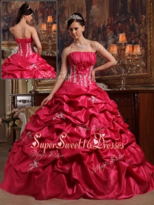 2016 Elegant Coral Red Ball Gown Strapless Quinceanera Dresses