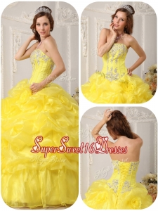 Plus Size Beading and Ruffles Quinceanera Dresses in Yellow