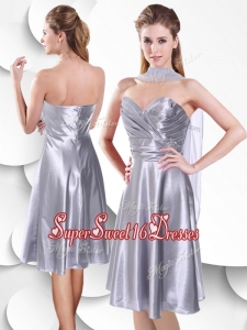 2016 Best Empire Elastic Woven Satin Silver Dama Dresses with Beading and Ruching