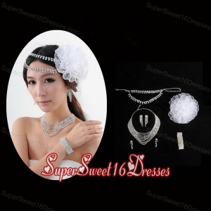 Glamourious Bridal Jewelry Sets with Necklace Earings and Bracelet