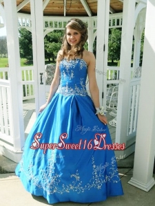 New Style Puffy Skirt Satin Sweet 16 Dress with Beading and Appliques