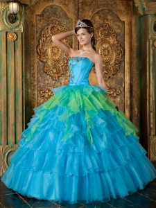 Inexpensive Organza Ruffles Strapless Blue Sweet 16 Quinceanera Gown For Guests