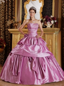Romantic Lavender Sweet 16 Dress Strapless Taffeta Beading Ball Gown