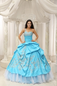 Aqua Blue One Shoulder Embroidery Decorate Sweet 16 Dress With Organza