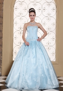 Elegant Light Blue Sweet 16 Dress Strapless With Embroidery Bodice and Beading In USA