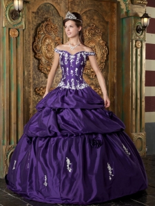 Classical Purple Sweet 16 Dress Off The Shoulder Taffeta Appliques Ball Gown