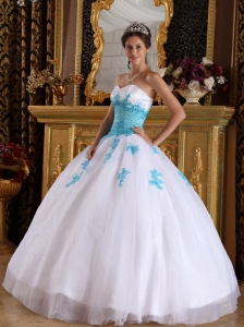 Elegant White and Blue Sweet 16 Dress Sweetheart Appliques Organza Ball Gown