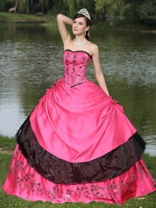Hot Pink For 2013 Sweet 16 Quinceanera Dress Hand Made Flowers With Emdroidery