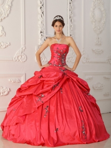 Popular Red Sweet 16 Quinceanera Dress Strapless Taffeta Appliques Ball Gown