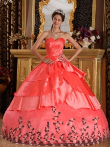Affordable Watermelon Red Sweet 16 Dress Sweetheart Taffeta Appliques Ball Gown