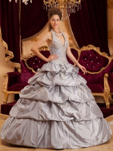 Romantic Gray Sweet 16 Quinceanera Dress Halter Taffeta Appliques Ball Gown