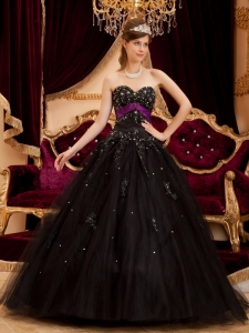 Wonderful Black Sweet 16 Quinceanera Dress Sweetheart Tulle Appliques Ball Gown