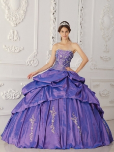 Elegant Purple Sweet 16 Dress Strapless Taffeta Embroidery and Beading Ball Gown
