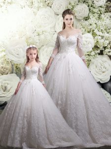 Shining White Ball Gowns Off The Shoulder Half Sleeves Tulle Chapel Train Zipper Lace Sweet 16 Dress