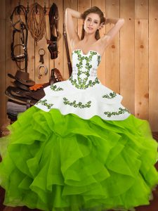 Hot Sale Sleeveless Embroidery and Ruffles Lace Up Quinceanera Gown